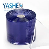 Mėlynos spalvos PVC juostos užuolaidų montavimas